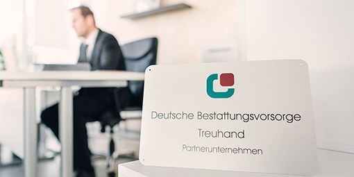 Aufsteller Deutsche Bestattungsvorsorge Treuhand AG